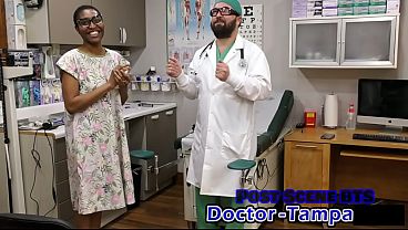 Exame físico da entrada da universidade de tampa com daisy mynx